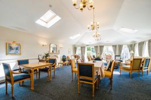 RESIDENTS LOUNGE- click for photo gallery